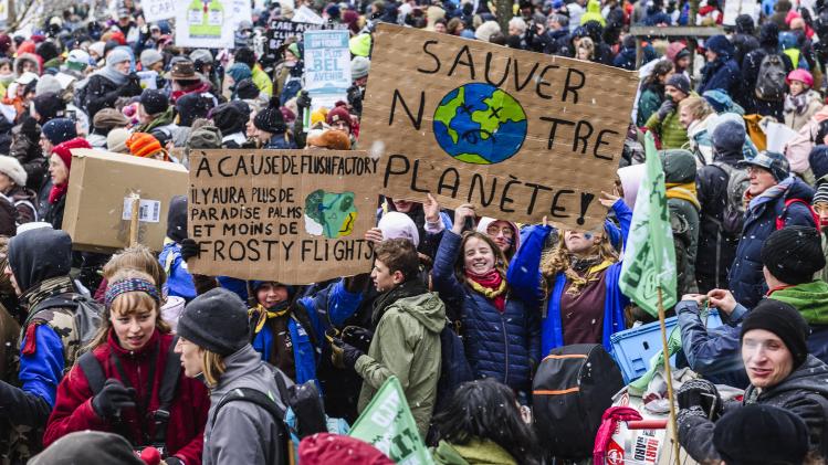 Des milliers de manifestants à la marche pour le climat