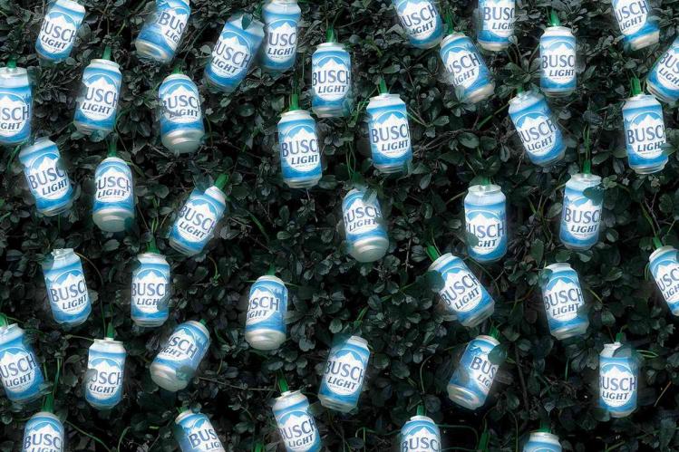 busch-light-guirlande-noel-canettes-biere-2