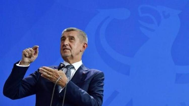 Asiel en migratie - Tsjechische premier wil ook om humanitaire redenen geen vluchtelingen opvangen