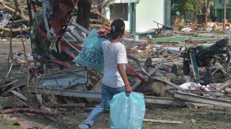 Aardbeving en tsunami Sulawesi - Gebrek aan zwaar materieel en brandstof bemoeilijkt reddingswerkzaamheden