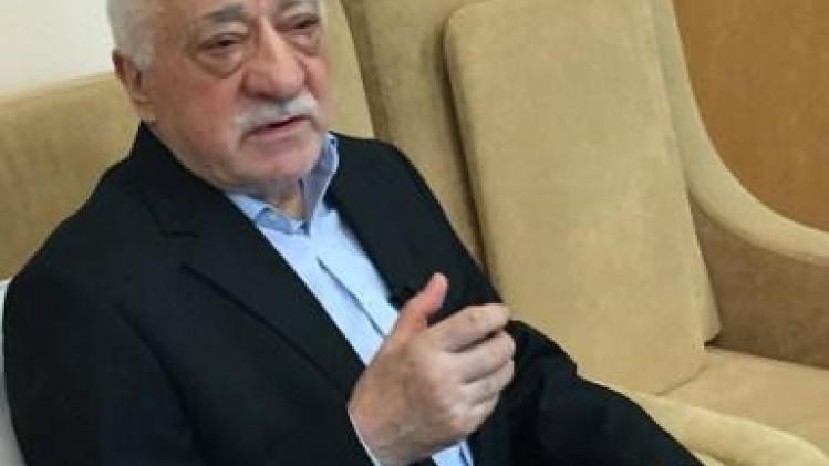Politie-operatie bij Amerikaanse woning van Turkse prediker Gülen
