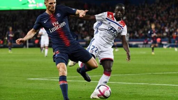 Belgen in het buitenland - PSG laat geen spaander heel van Lyon in Franse topper