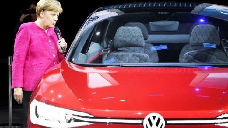 Europese milieuministers zoeken nog steeds naar akkoord over inperking CO2-uitstoot auto's