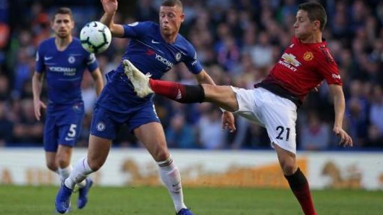 Dominant Chelsea sleept in slotseconden gelijkspel uit de brand tegen ManU