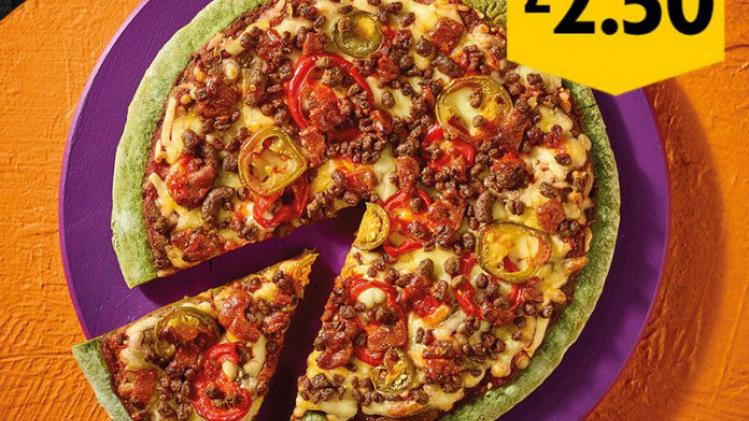 Pizzaketen maakt heetste pizza ooit speciaal voor Halloween