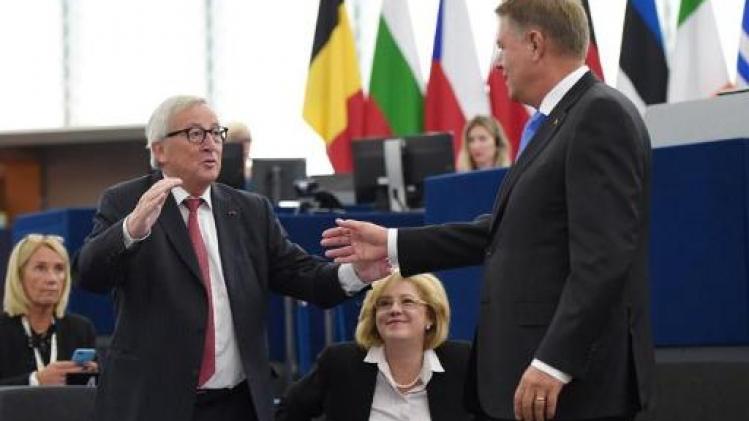 Juncker waarschuwt Roemenen over toetreding tot Schengen