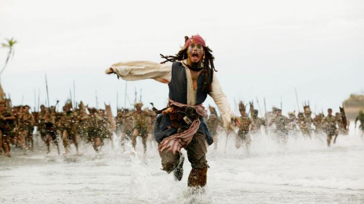 Disney wil dat 'Deadpool'-team nieuwe 'Pirates of the Caribbean' maakt