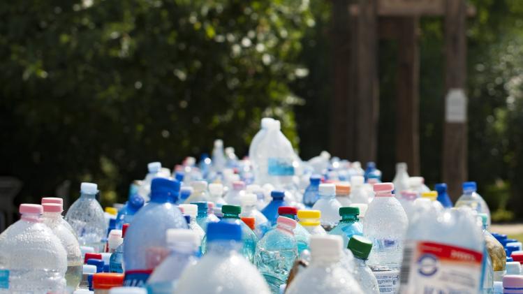 Indonesië ruilt plastic flessen in voor bustickets