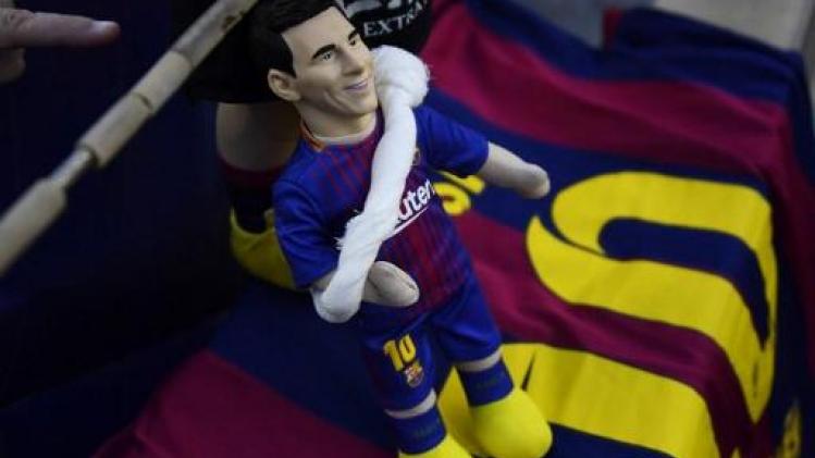 Lionel Messi traint opnieuw bij FC Barcelona