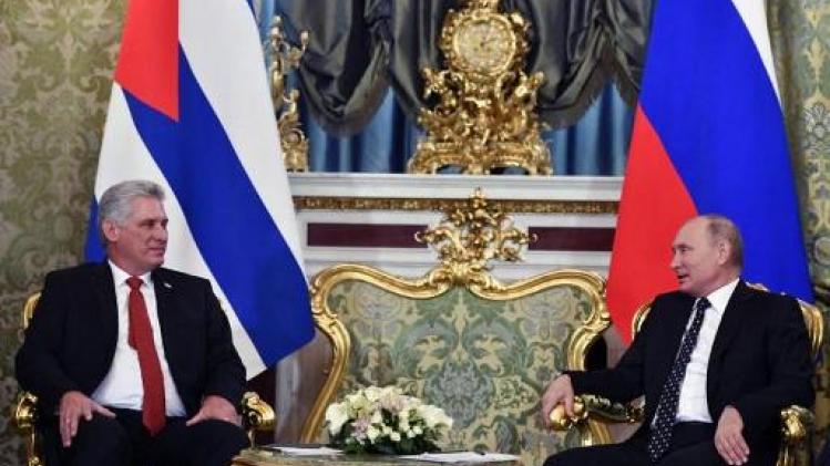Poetin ontvangt Cubaanse president op eerste bezoek aan Rusland