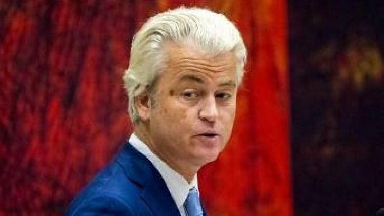 Moskeeën eisen dat Twitter account van Wilders opheft