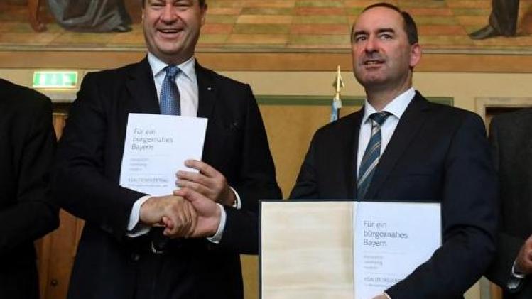 CSU en Freie Wähler ondertekenen regeerakkoord voor zwart-oranje coalitie in Beieren