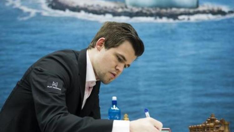 Noor Magnus Carlsen doet in Londen gooi naar vierde wereldtitel