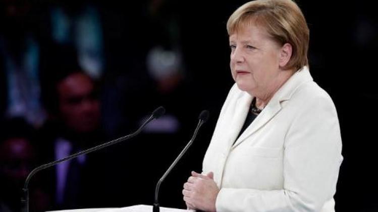 Angela Merkel breekt lans voor eengemaakt Europees leger