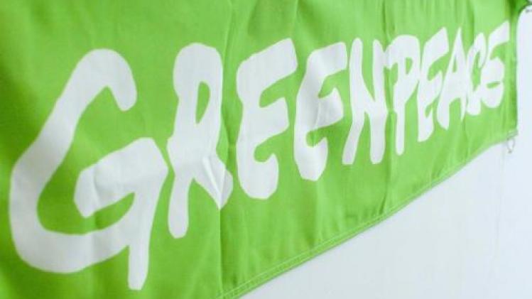 Greenpeace blokkeert ingang Engie Electrabel om aandacht te vragen voor kernafvalcrisis