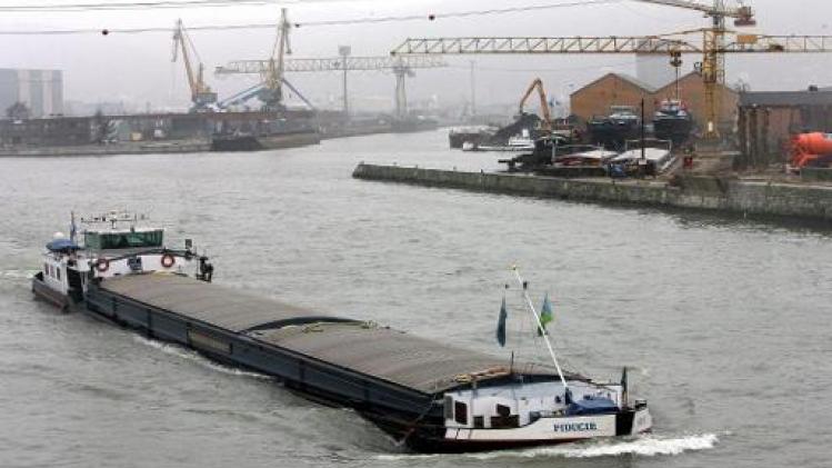 Geen wachtende schepen meer op Albertkanaal na scheepvaartongeval