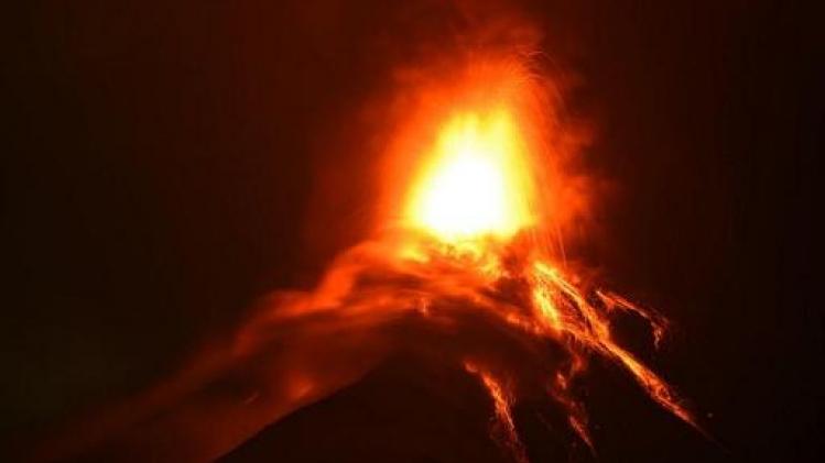 Code rood in Guatemala na eruptie van Volcán de Fuego