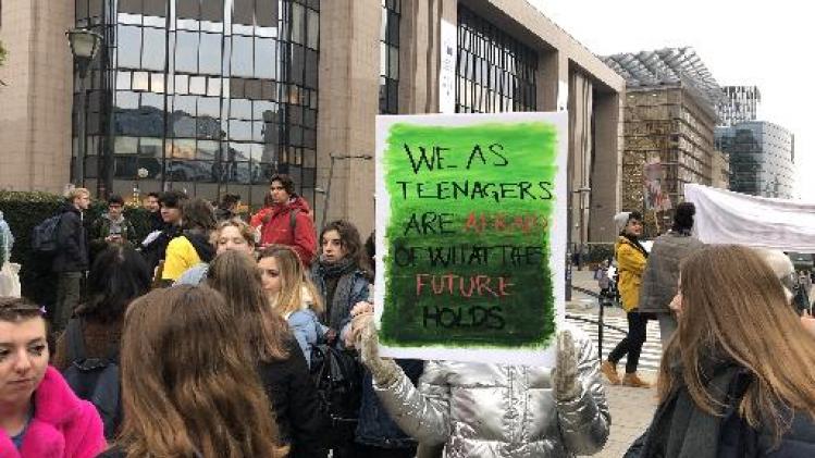 Europese studenten spijbelen om te protesteren tegen klimaatverandering