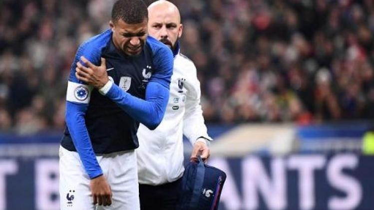 Vriendschappelijke voetbalinterlands - Nog meer kopzorgen voor PSG-coach: na Neymar blesseert ook Mbappé zich