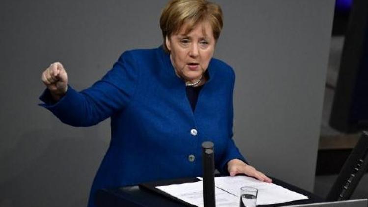 Merkel verdedigt VN-migratiepact in Duits parlement