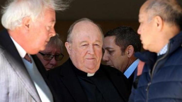 Rechter vernietigt veroordeling gewezen Australische aartsbisschop voor toedekken misbruik