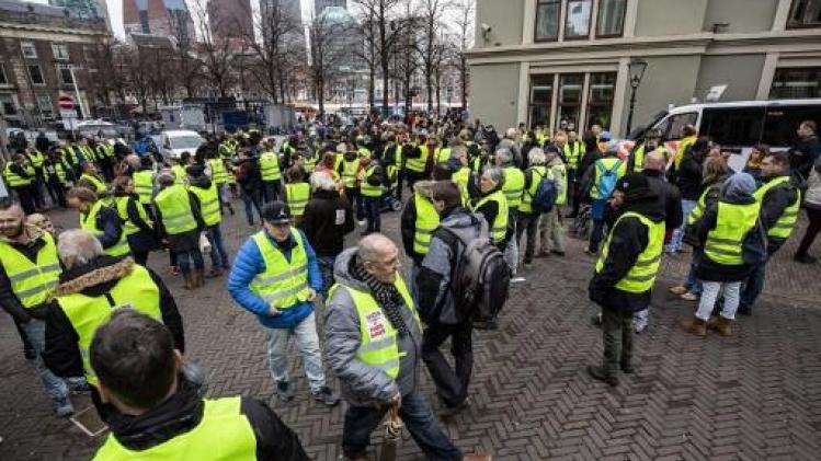 Bescheiden demonstraties van 'gele hesjes' in Nederlandse steden