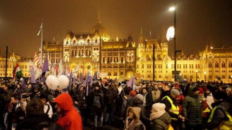 Duizenden Hongaren protesteren opnieuw tegen de regering in Boedapest