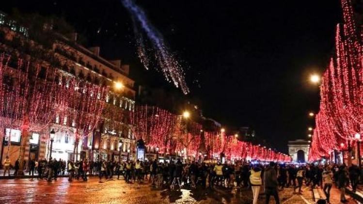 Parijs viert Nieuwjaar op Champs-Elysées ondanks gele hesjes