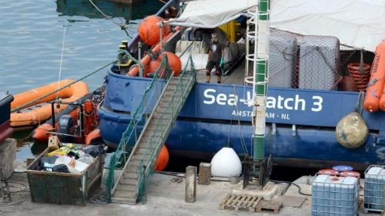 Schip al 6 dagen op zoek naar haven na reddingsactie op Middellandse Zee