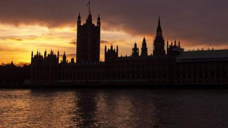 May waarschuwt parlementsleden voor "onbekend terrein" als ze brexit-akkoord verwerpen