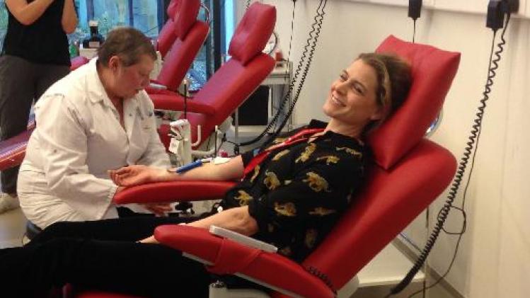 Dina Tersago steunt nieuwe bloeddonatie-actie van Rode Kruis Vlaanderen