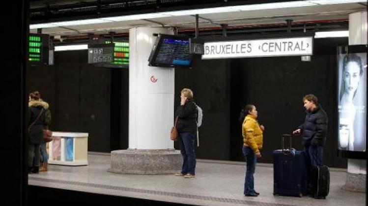 Treinverkeer onderbroken tussen Brussel-Noord en Brussel-Centraal door spoorlopers
