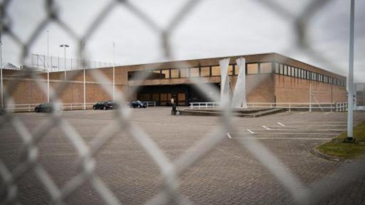 ACV hekelt "middeleeuwse toestanden" in Brugse gevangenis