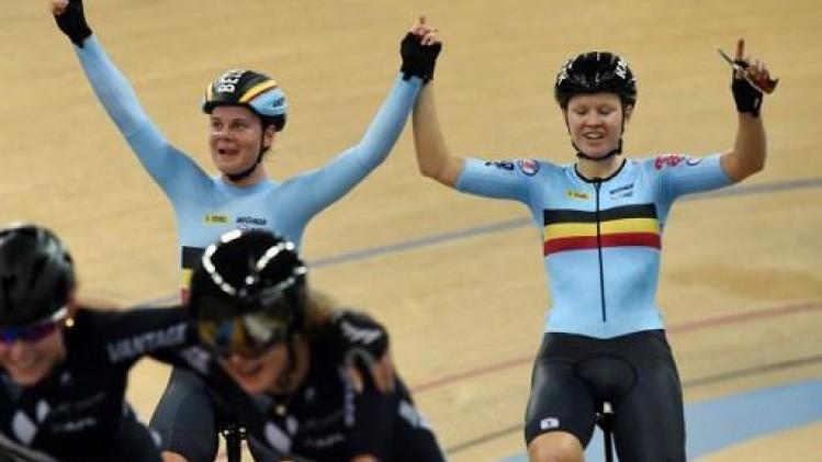 WB baanwielrennen Cambridge: Jolien D'hoore en Lotte Kopecky winnen ploegkoers