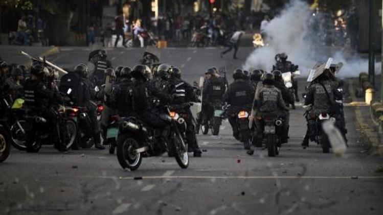 Meer dan veertig doden bij manifestaties tegen Maduro in Venezuela