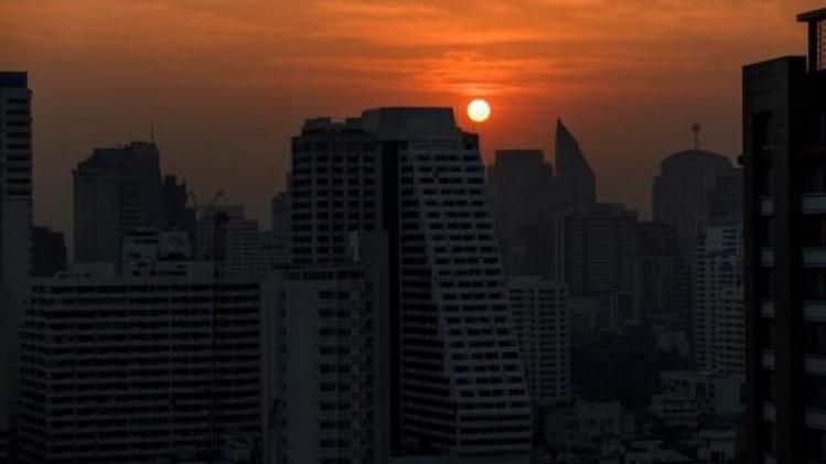 Meer dan 400 scholen in Bangkok blijven gesloten door giftige smog