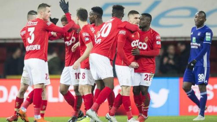 Jupiler Pro League - Mpoku bezorgt Standard zege tegen Anderlecht