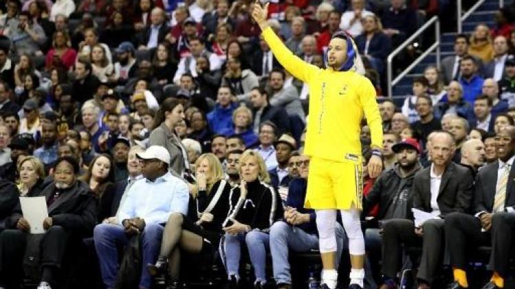 NBA - Golden State Warriors pakken op de valreep de volle buit in Phoenix