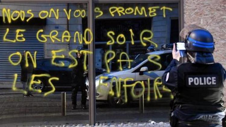 Grote Franse steden ondervinden grote hinder en vragen dringend bijeenkomst met regering