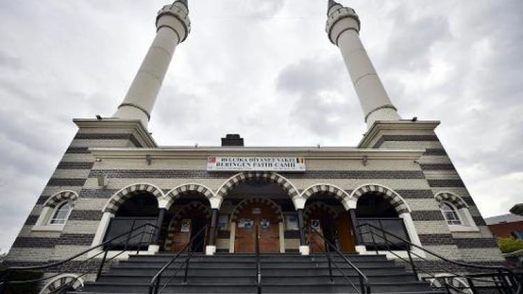 Erkenning moskeeën: "Proefperiode van 5 jaar te lang"