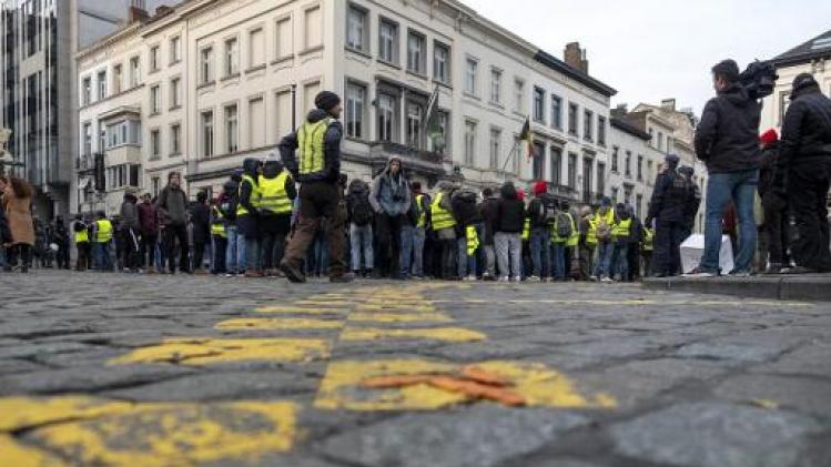 Zowat 250 gele hesjes trekken van Noord- naar Zuidstation in Brussel