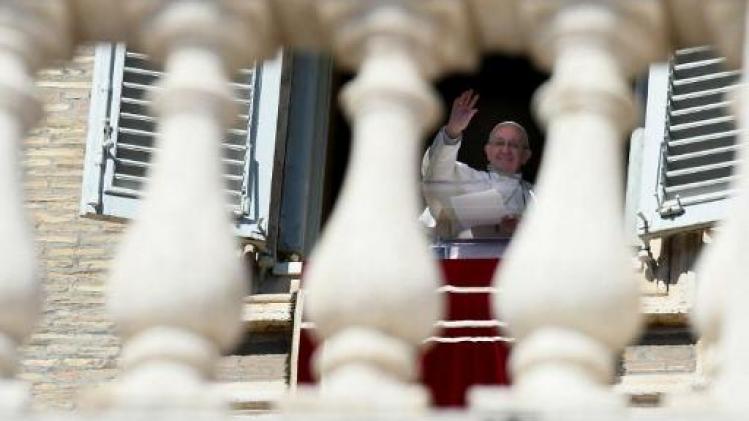 Vaticaan maakt datum bekend van top waarop celibaat mogelijk besproken wordt