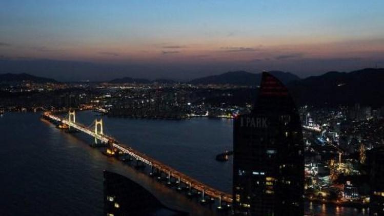 Russisch vrachtschip ramt bekende Zuid-Koreaanse brug