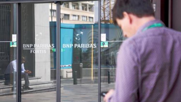 Socialistische vakbond gaat cao's bij BNP Paribas Fortis dan toch ondertekenen