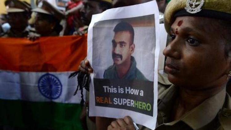 Pakistan laat in Kasjmir gevangengenomen Indiase piloot vrij