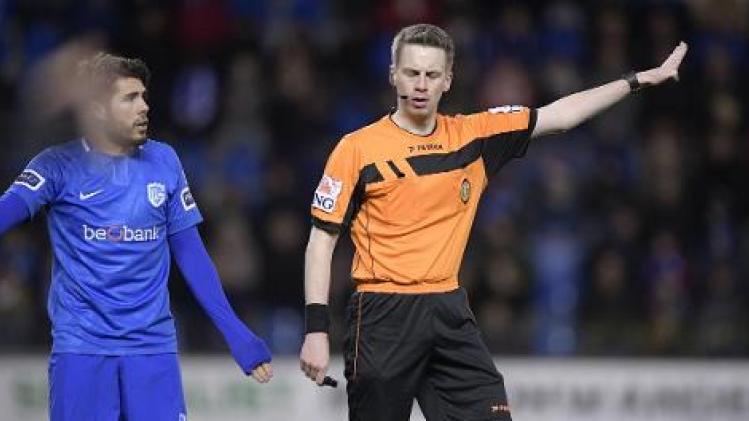 Jupiler Pro League - Communicatie tussen VAR en scheidsrechter viel na 15 minuten weg in Genk