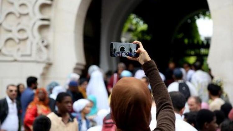 Parijs en Londen drijven veiligheidsmaatregelen rond moskeeën op