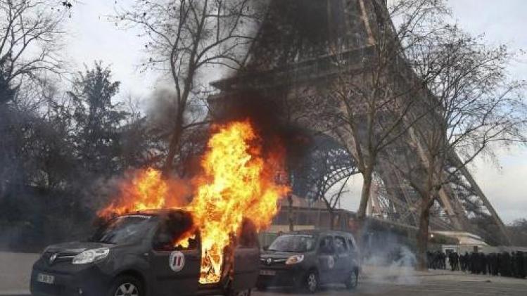 Zeven opgepakte Belgen krijgen in Parijs consulaire bijstand