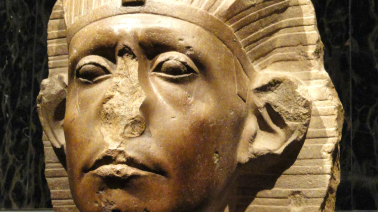 Egyptisch standbeeld