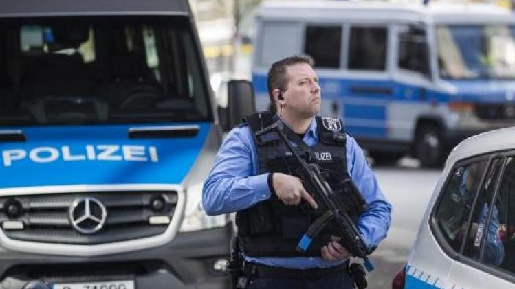 Duitse politie pakt tien vermoedelijke islamisten op die "ernstige misdaad" planden